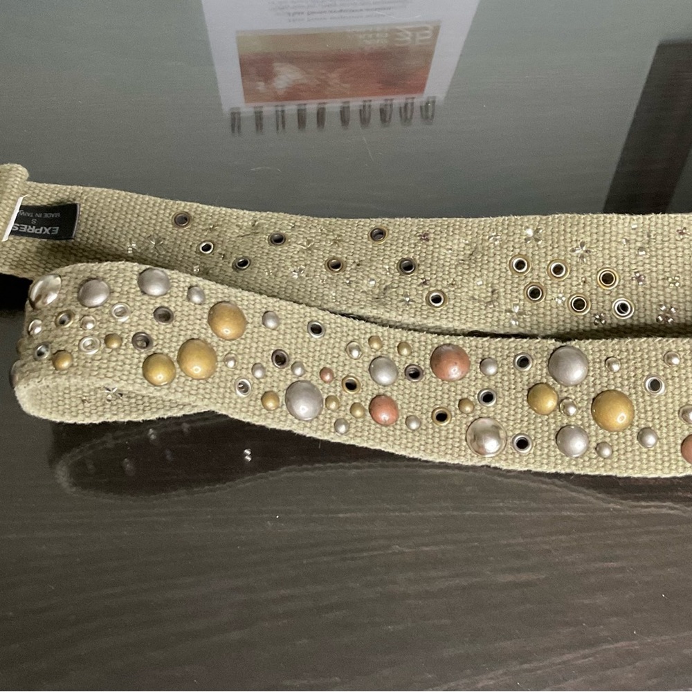 EUC Express size small cotton embellished belt - Picture 4 of 4
